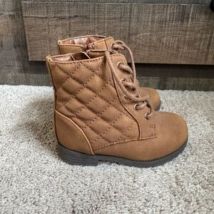 Toddler quilted boots